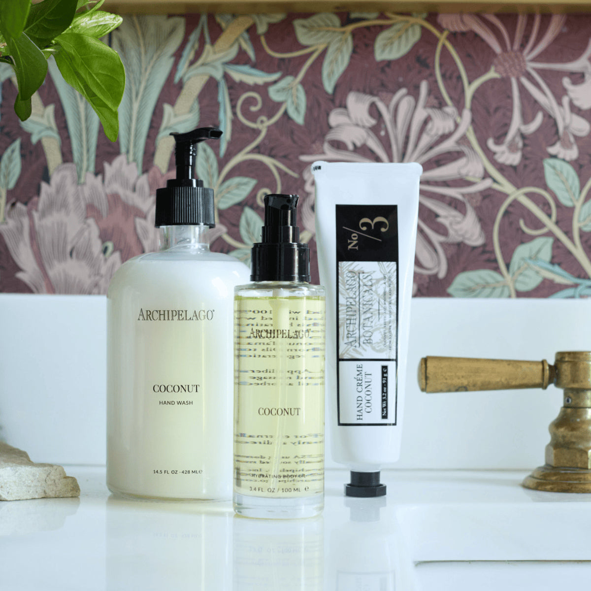 Coconut Hydrating Body Oil Archipelago - image 2
