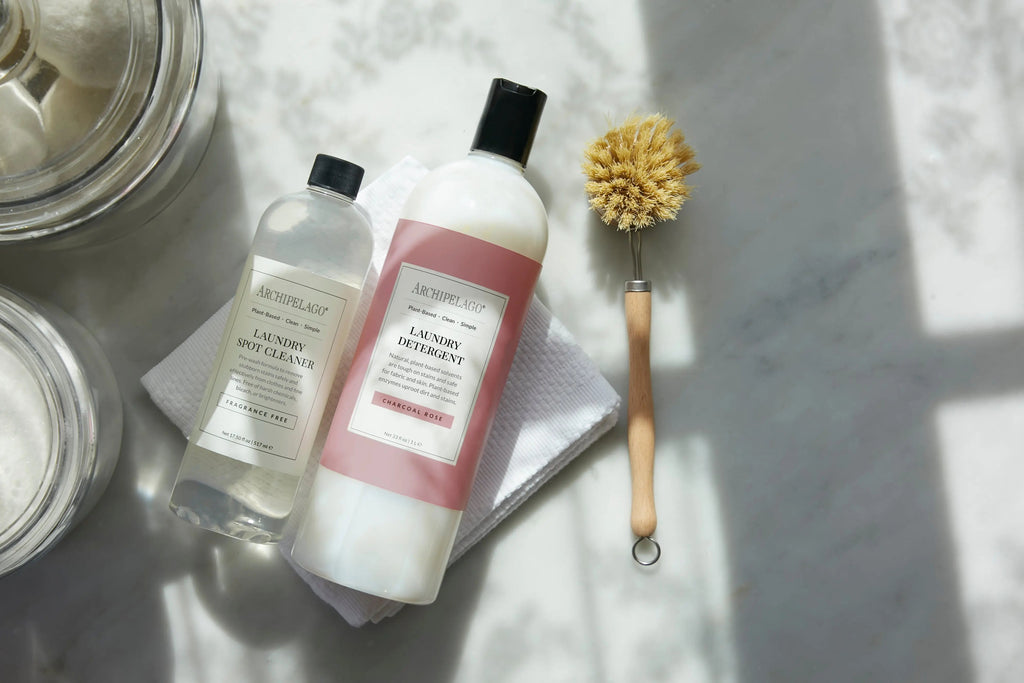 Plant-Based Laundry Detergent vs. Regular Detergent